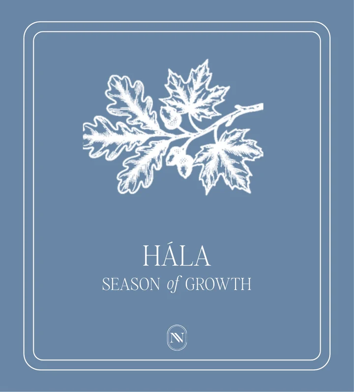 A Hála pakli borítója: fehér tölgylevél és makk rajz kék alapon, Season of Growth felirattal